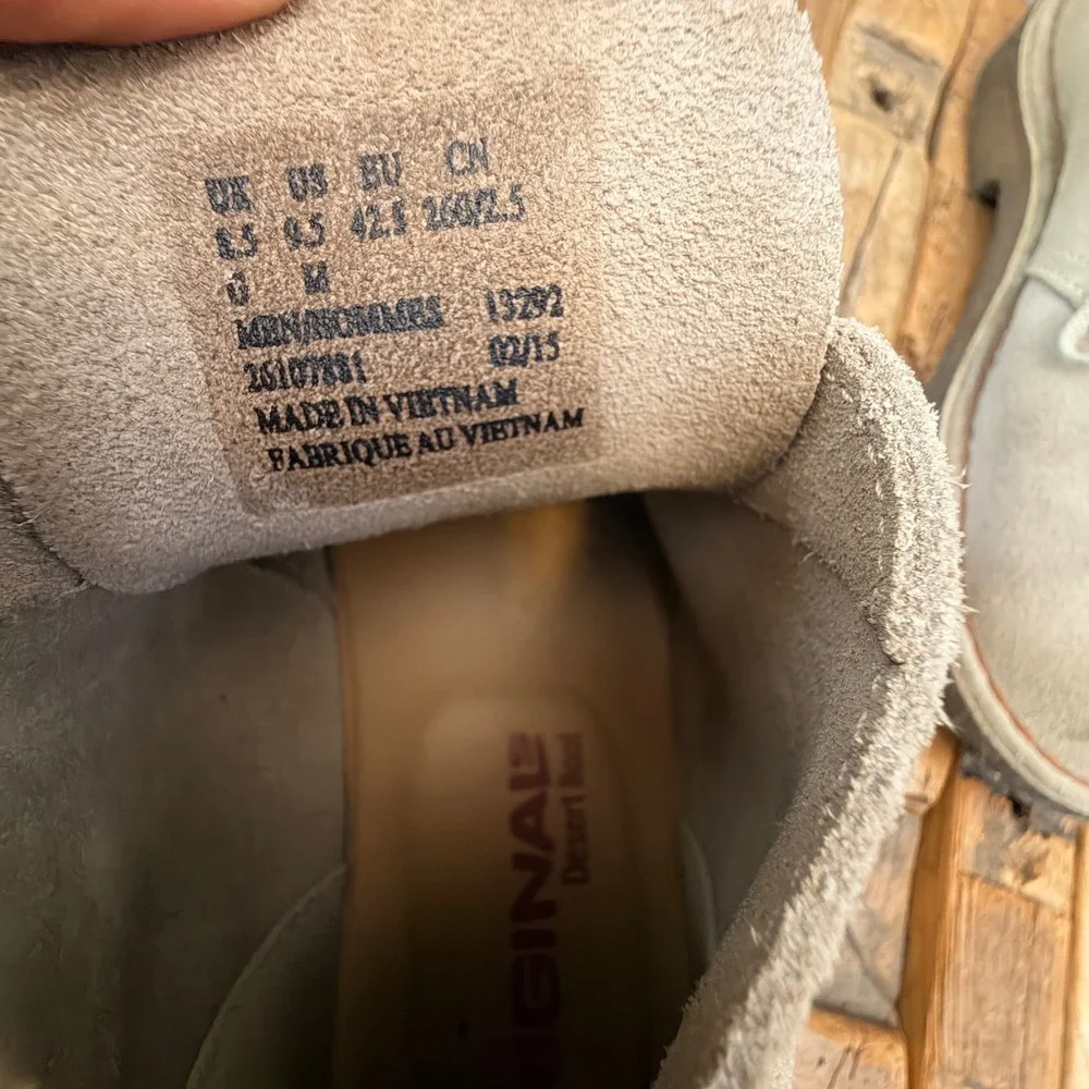 Clarks Originals Desert Boots Mens Sand Suede Chukka Crepe Sole Boots